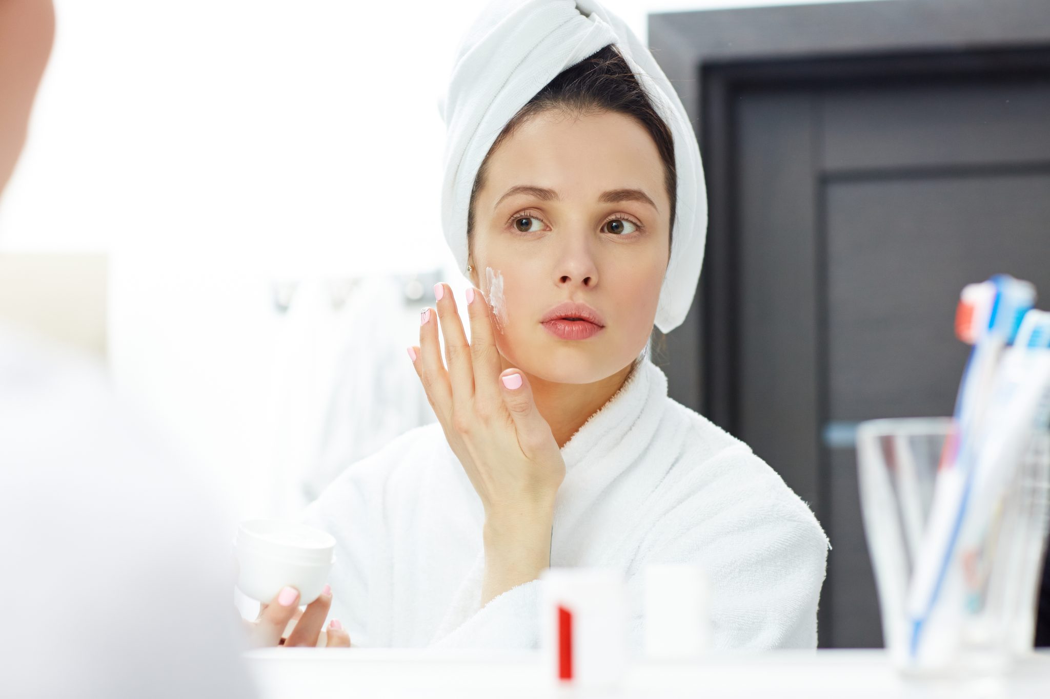 How to Find the Best Cosmetic Dermatologist in Dubai